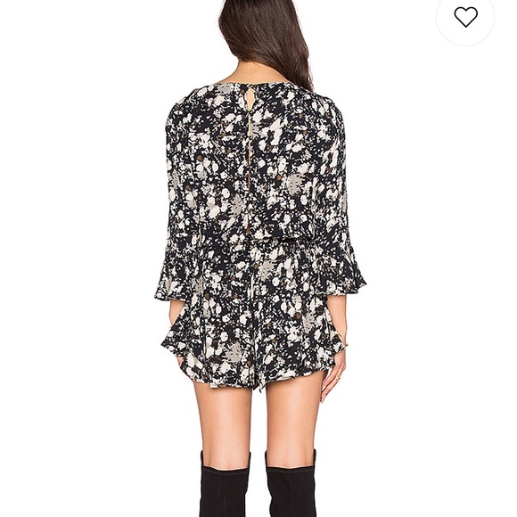 FREE PEOPLE All The Right Ruffles Romper Sz XS - Picture 2 of 8